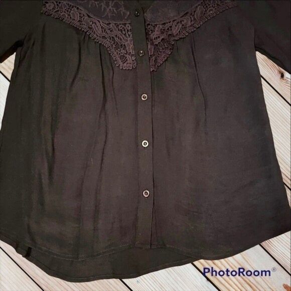 Mine Navy Button Down with Lace Detail M - Picture 4 of 5